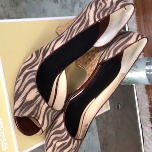 MK Carina Open Toe canvas wedge